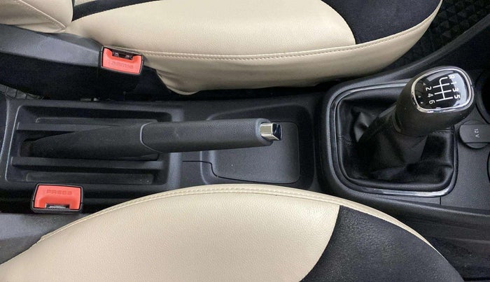 2020 Skoda Rapid 1.0 AMBITION TSI MT, Petrol, Manual, 26,140 km, Gear Lever