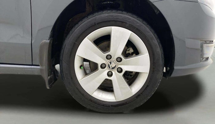 2020 Skoda Rapid 1.0 AMBITION TSI MT, Petrol, Manual, 26,140 km, Right Front Wheel