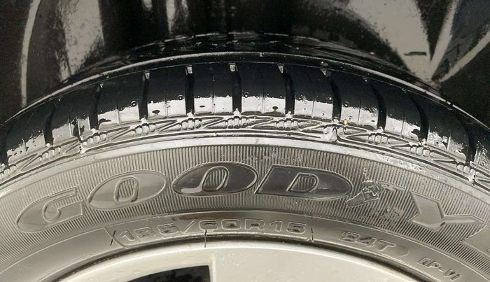 2020 Skoda Rapid 1.0 AMBITION TSI MT, Petrol, Manual, 26,140 km, Right Rear Tyre Tread