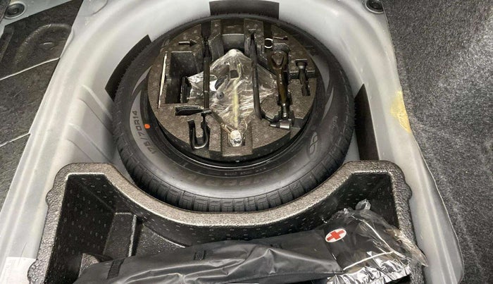 2020 Skoda Rapid 1.0 AMBITION TSI MT, Petrol, Manual, 26,140 km, Spare Tyre