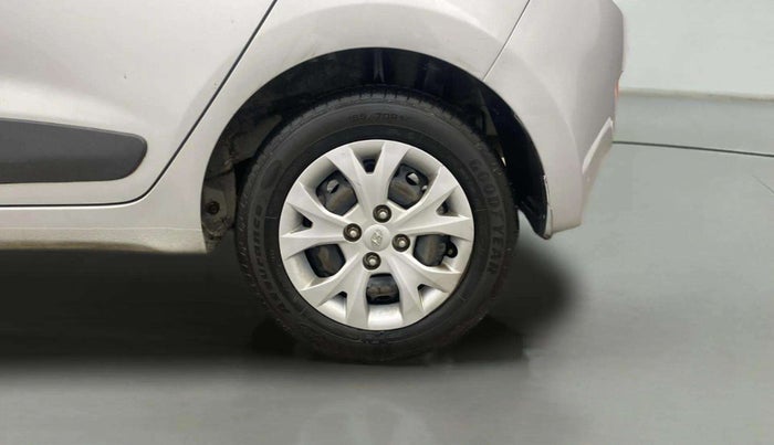 2016 Hyundai Grand i10 SPORTZ 1.2 KAPPA VTVT, Petrol, Manual, 33,933 km, Left Rear Wheel