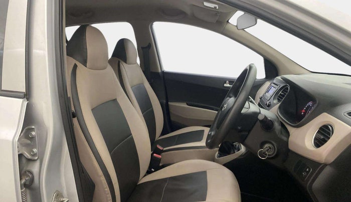 2016 Hyundai Grand i10 SPORTZ 1.2 KAPPA VTVT, Petrol, Manual, 33,933 km, Right Side Front Door Cabin
