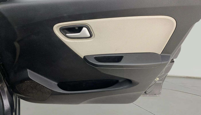 2023 Maruti Alto LXI O, Petrol, Manual, 31,013 km, Driver Side Door Panels Control