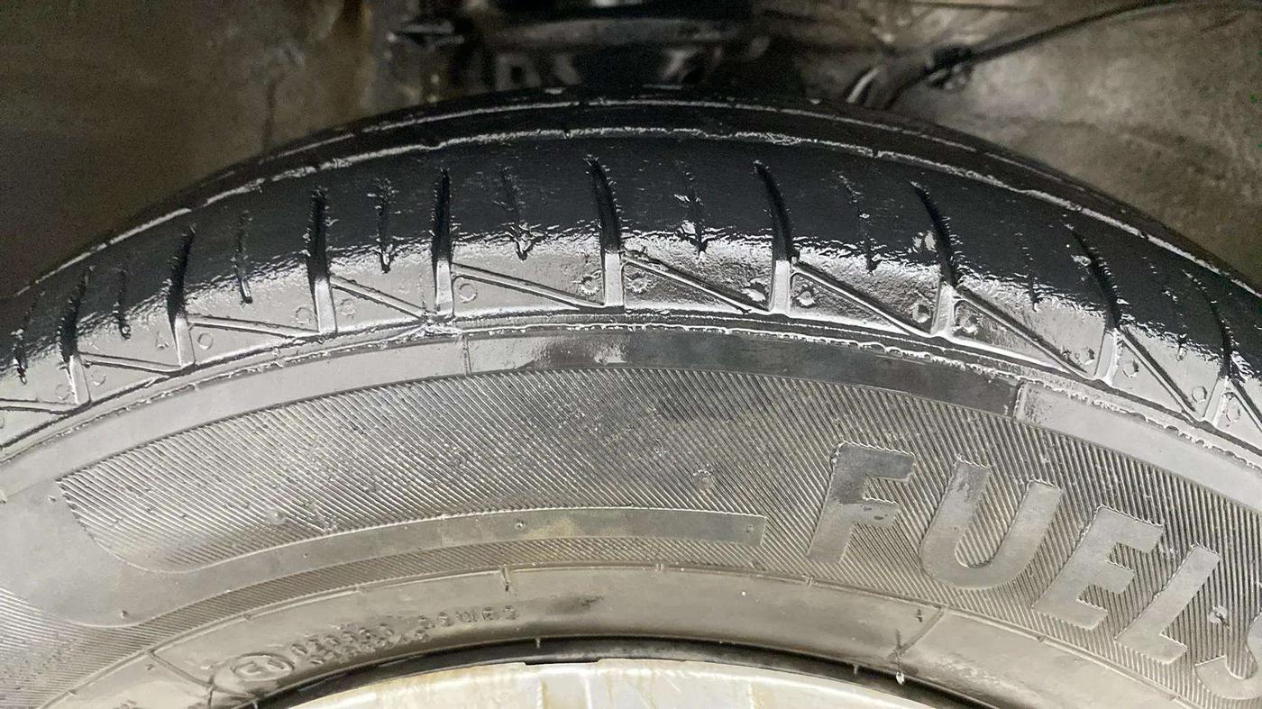 2023 Maruti Alto LXI O, Petrol, Manual, 31,065 km, Right Front Tyre Tread