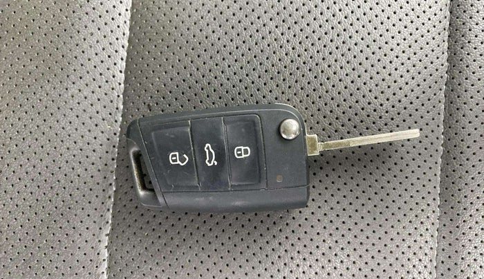 2021 Skoda KUSHAQ STYLE 1.5L TSI MT, Petrol, Manual, 43,437 km, Key Close Up