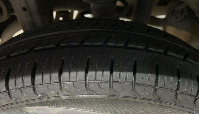 2020 Maruti Alto LXI, Petrol, Manual, 74,364 km, Right Rear Tyre Tread