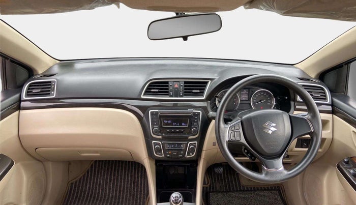 2015 Maruti Ciaz VXI+, Petrol, Manual, 80,042 km, Dashboard