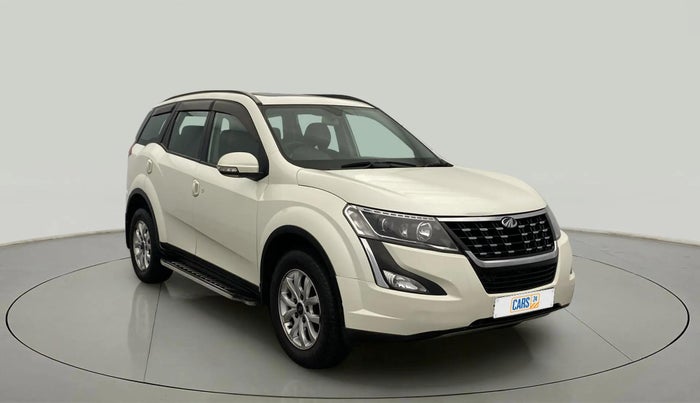 2018 Mahindra XUV500 W9, Diesel, Manual, 76,768 km, Right Front Diagonal
