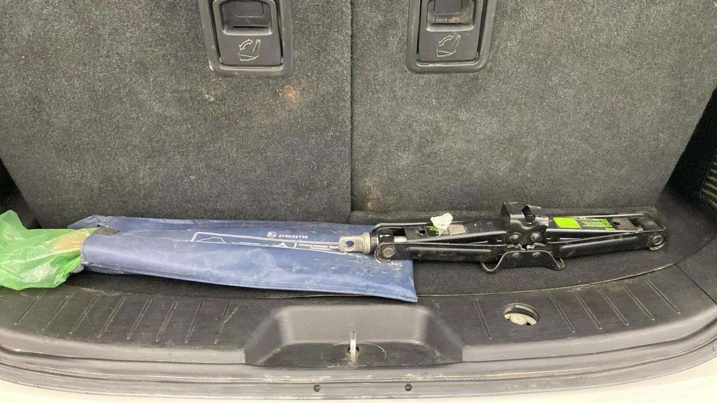 2018 Mahindra XUV500 W9, Diesel, Manual, 76,768 km, Boot Open Zoomed View