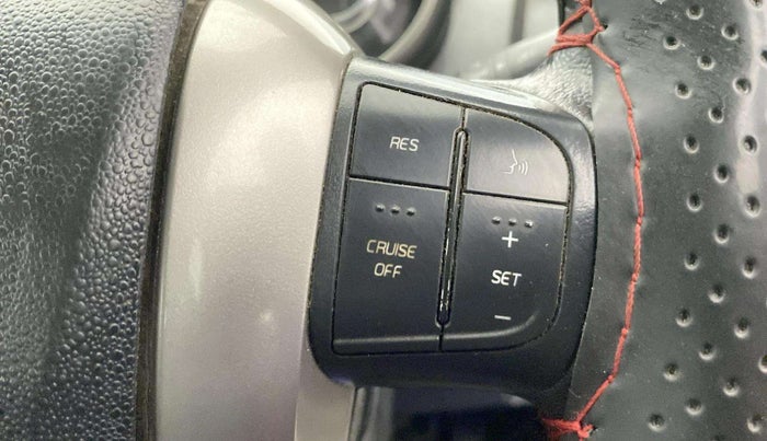 2018 Mahindra XUV500 W9, Diesel, Manual, 76,768 km, Adaptive Cruise Control
