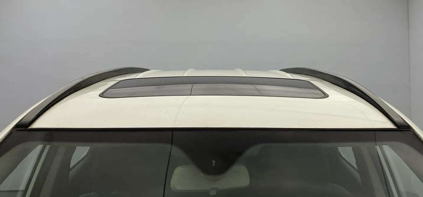 2018 Mahindra XUV500 W9, Diesel, Manual, 76,768 km, Moonroof/ Sunroof