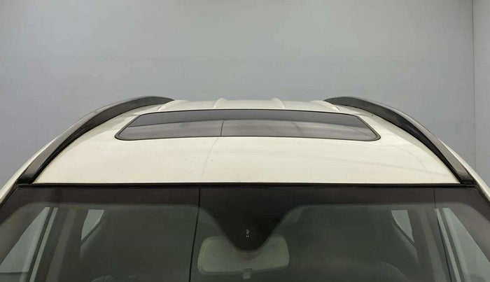 2018 Mahindra XUV500 W9, Diesel, Manual, 76,768 km, Moonroof/ Sunroof