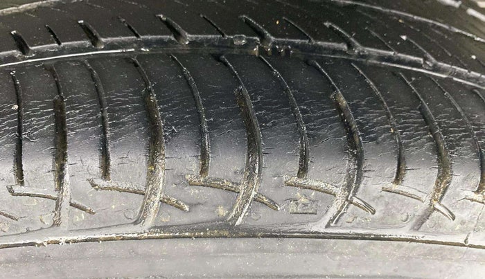 2020 Maruti New Wagon-R VXI 1.0, Petrol, Manual, 22,901 km, Left Rear Tyre Tread