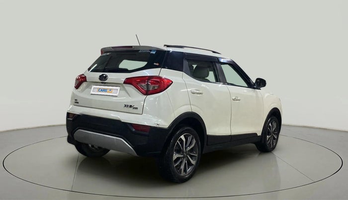 2021 Mahindra XUV300 W8 (O) 1.2 PETROL AMT, Petrol, Automatic, 17,793 km, Right Back Diagonal