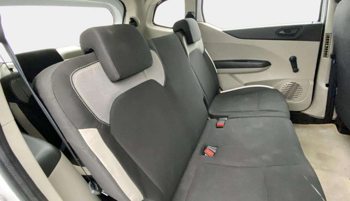 2019 Renault TRIBER RXL MT, Petrol, Manual, 31,540 km, Right Side Rear Door Cabin