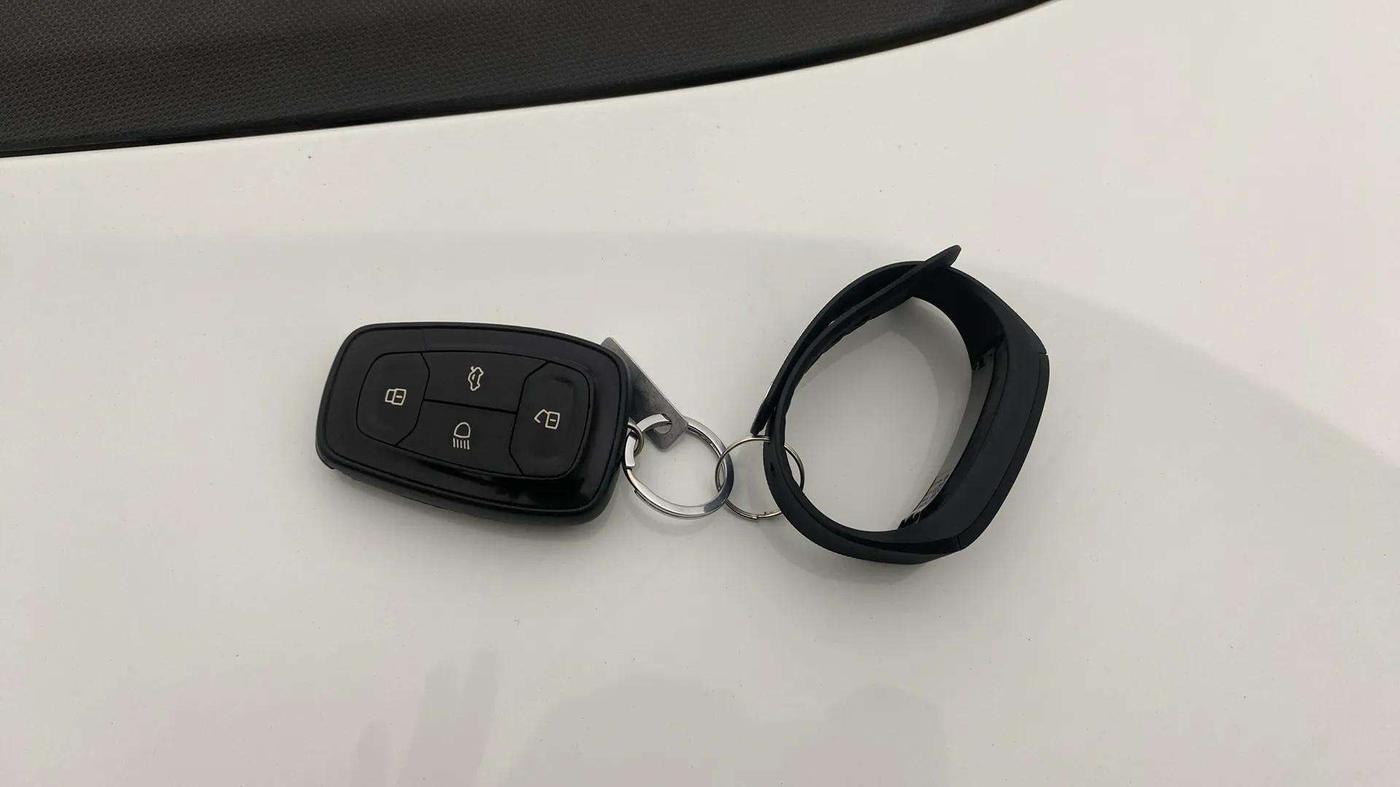 2022 Tata ALTROZ XZ PLUS DIESEL, Diesel, Manual, 41,517 km, Key Close Up