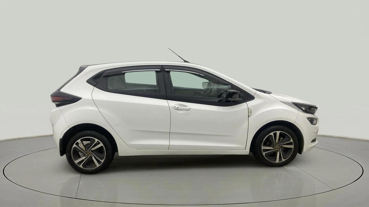 2022 Tata ALTROZ XZ PLUS DIESEL, Diesel, Manual, 41,517 km, Right Side View