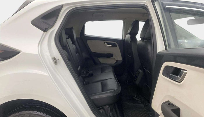 2022 Tata ALTROZ XZ PLUS DIESEL, Diesel, Manual, 41,517 km, Right Side Rear Door Cabin