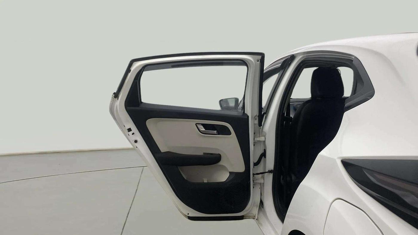 2022 Tata ALTROZ XZ PLUS DIESEL, Diesel, Manual, 41,517 km, LHS Rear Door