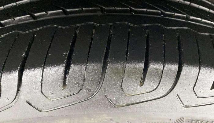2023 MG ASTOR SAVVY 1.5 CVT, Petrol, Automatic, 15,356 km, Left Rear Tyre Tread