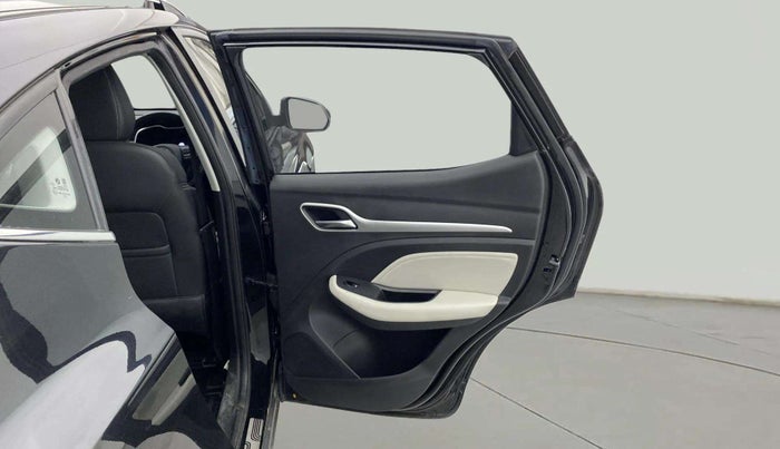 2023 MG ASTOR SAVVY 1.5 CVT, Petrol, Automatic, 15,356 km, RHS Rear Door