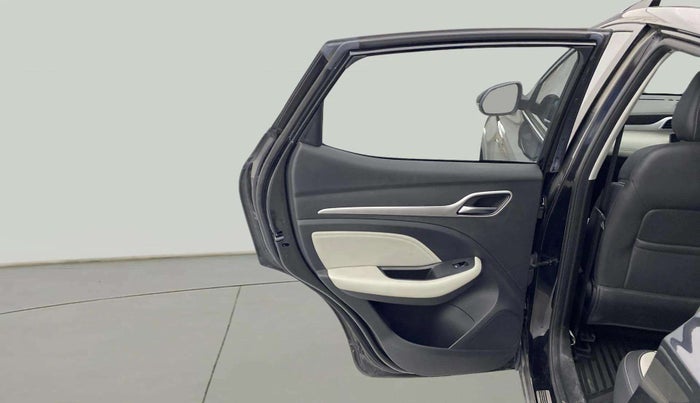 2023 MG ASTOR SAVVY 1.5 CVT, Petrol, Automatic, 15,356 km, LHS Rear Door