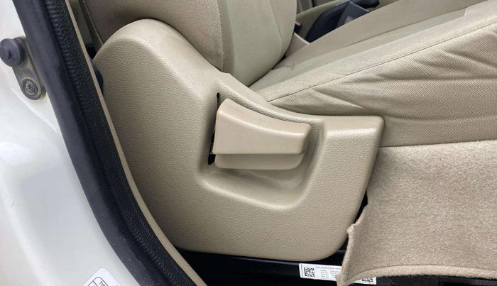 2024 Mahindra BOLERO NEO N 8, Diesel, Manual, 37,580 km, Driver Side Adjustment Panel