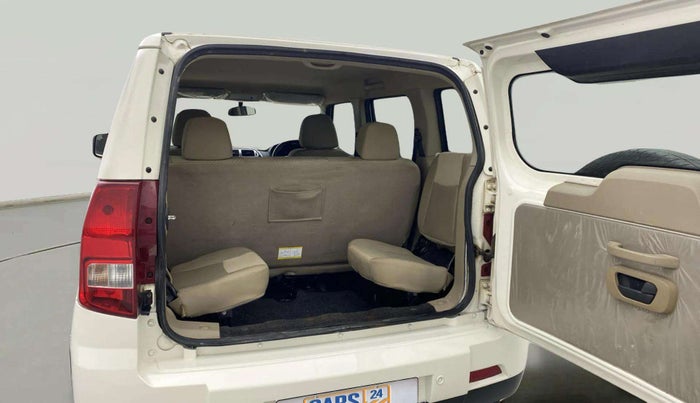 2024 Mahindra BOLERO NEO N 8, Diesel, Manual, 37,580 km, Boot Inside