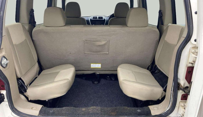 2024 Mahindra BOLERO NEO N 8, Diesel, Manual, 37,580 km, Third Seat Row ( optional )
