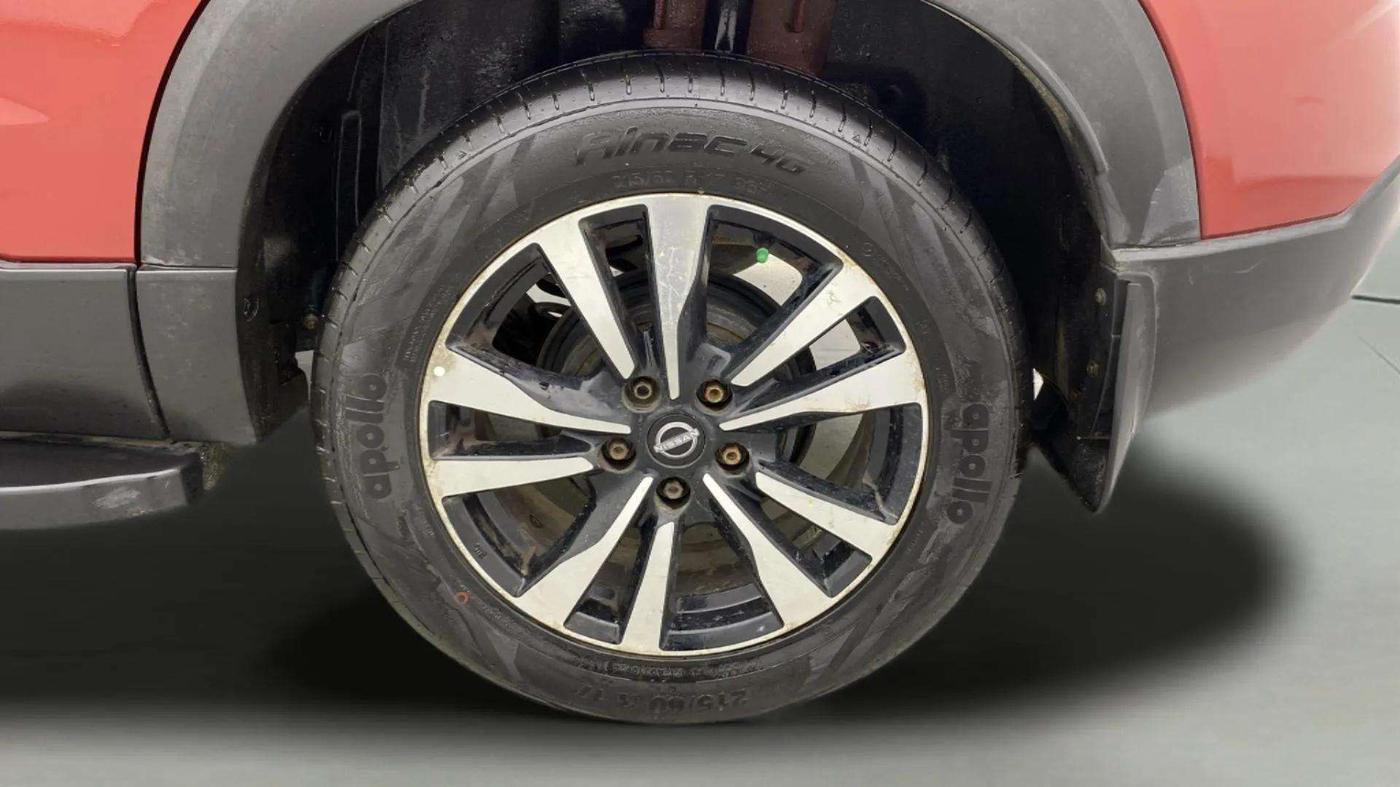 2019 Nissan Kicks XV PREMIUM DIESEL, Diesel, Manual, 40,149 km, Left Rear Wheel
