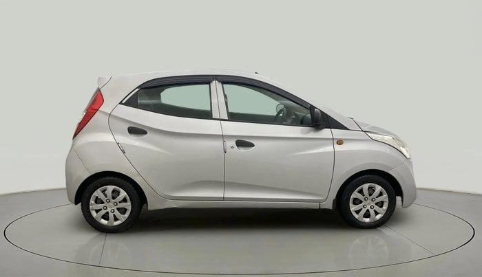 2017 Hyundai Eon MAGNA +, CNG, Manual, 76,968 km, Right Side View