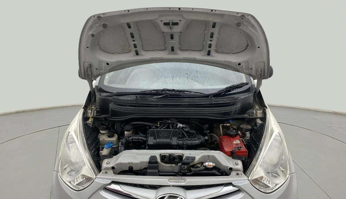 2017 Hyundai Eon MAGNA +, CNG, Manual, 76,968 km, Open Bonet