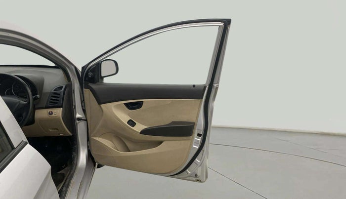 2017 Hyundai Eon MAGNA +, CNG, Manual, 76,968 km, RHS Front Door