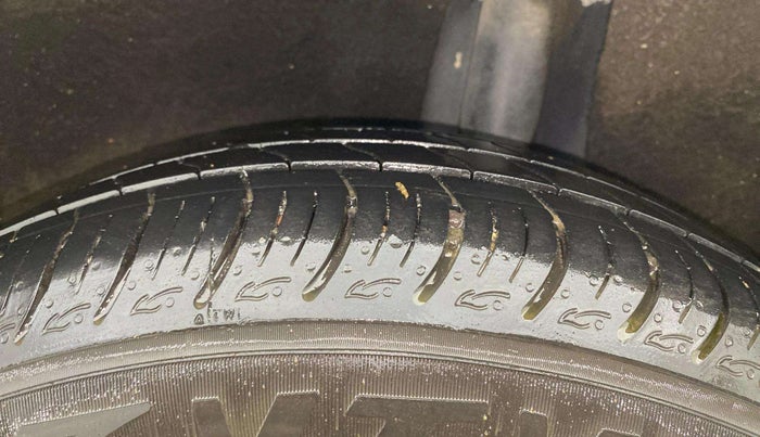 2019 Maruti Baleno DELTA PETROL 1.2, Petrol, Manual, 52,210 km, Left Rear Tyre Tread