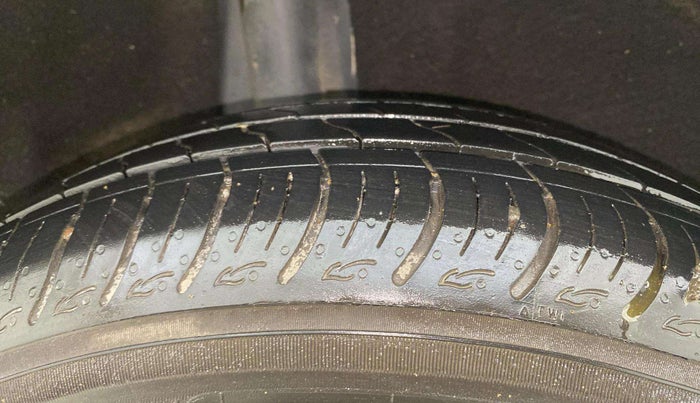 2019 Maruti Baleno DELTA PETROL 1.2, Petrol, Manual, 52,210 km, Right Rear Tyre Tread