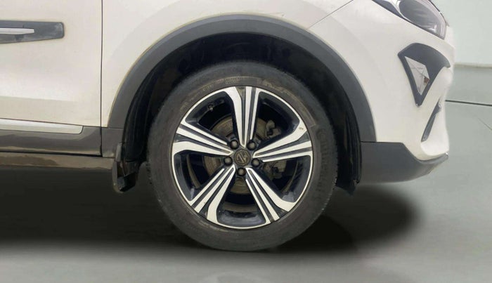 2021 MG ASTOR SHARP 1.5 CVT, Petrol, Automatic, 29,488 km, Right Front Wheel