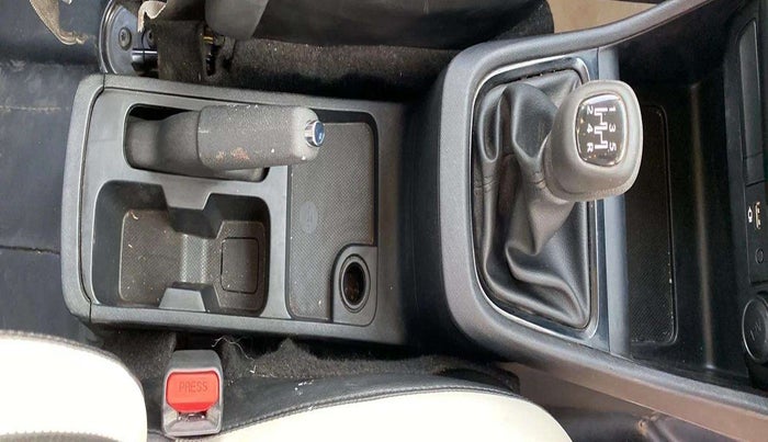 2022 Tata PUNCH ADVENTURE MT, Petrol, Manual, 43,284 km, Gear Lever