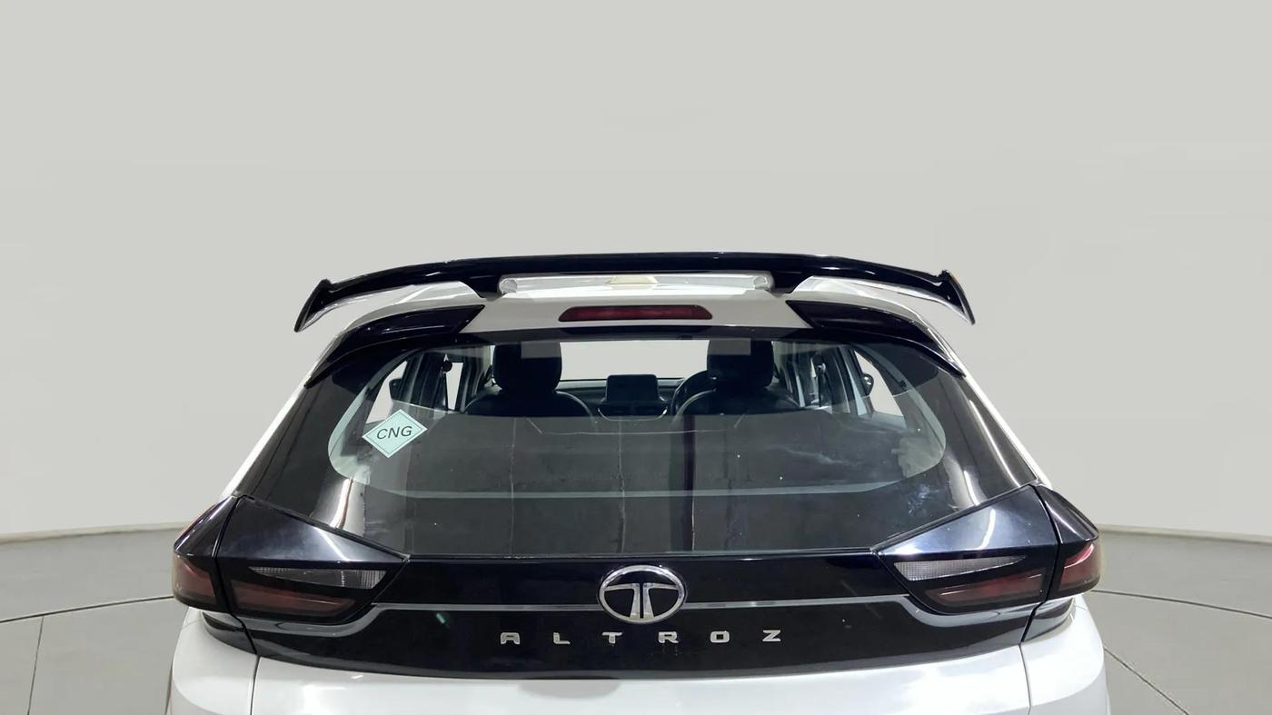 2024 Tata ALTROZ XM PLUS CNG, CNG, Manual, 16,196 km, Rear Windshield