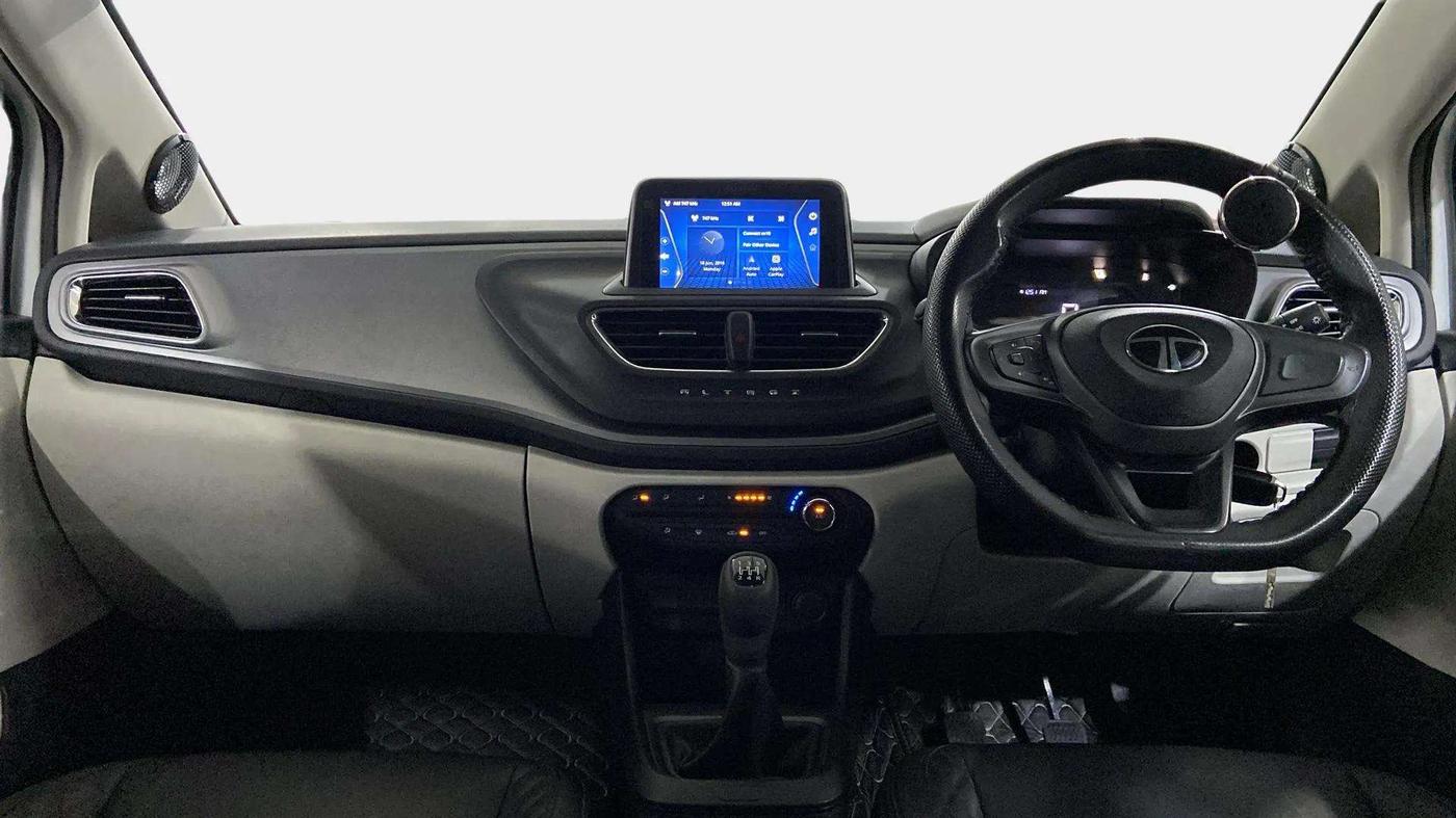2024 Tata ALTROZ XM PLUS CNG, CNG, Manual, 16,196 km, Dashboard