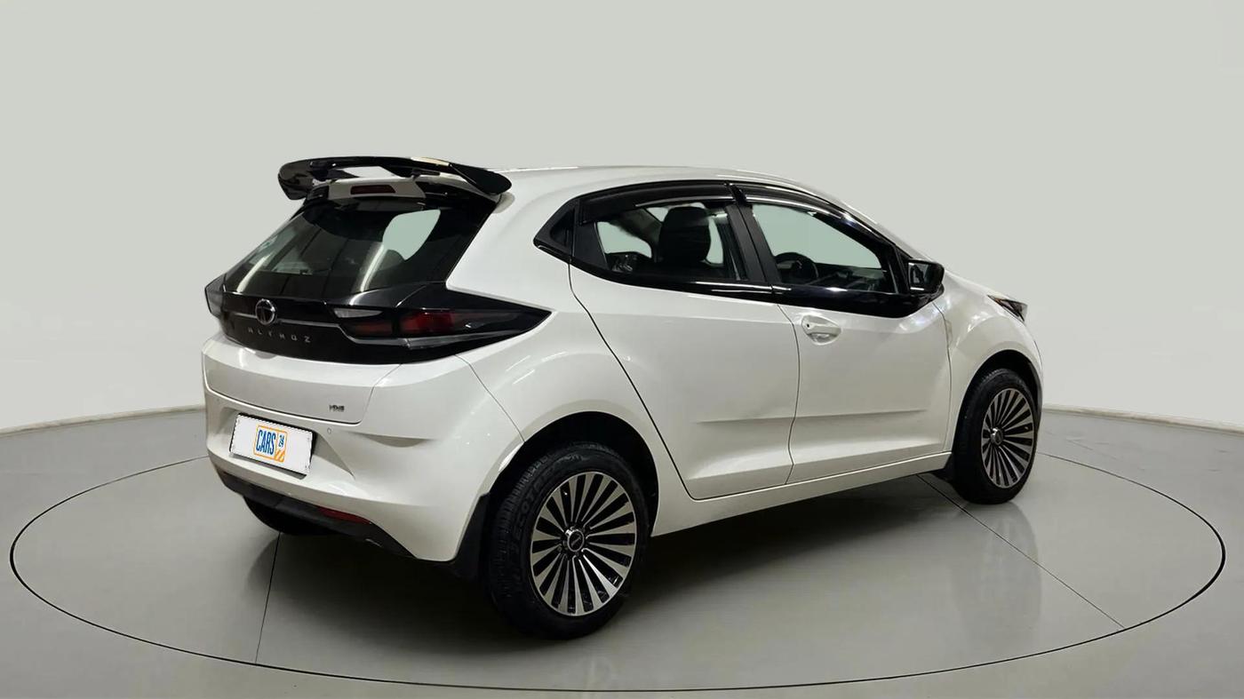 2024 Tata ALTROZ XM PLUS CNG, CNG, Manual, 16,196 km, Right Back Diagonal