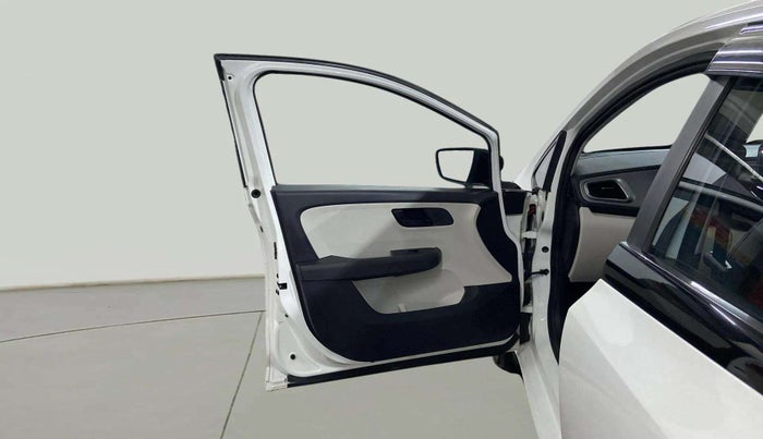 2024 Tata ALTROZ XM PLUS CNG, CNG, Manual, 15,960 km, LHS Front Door