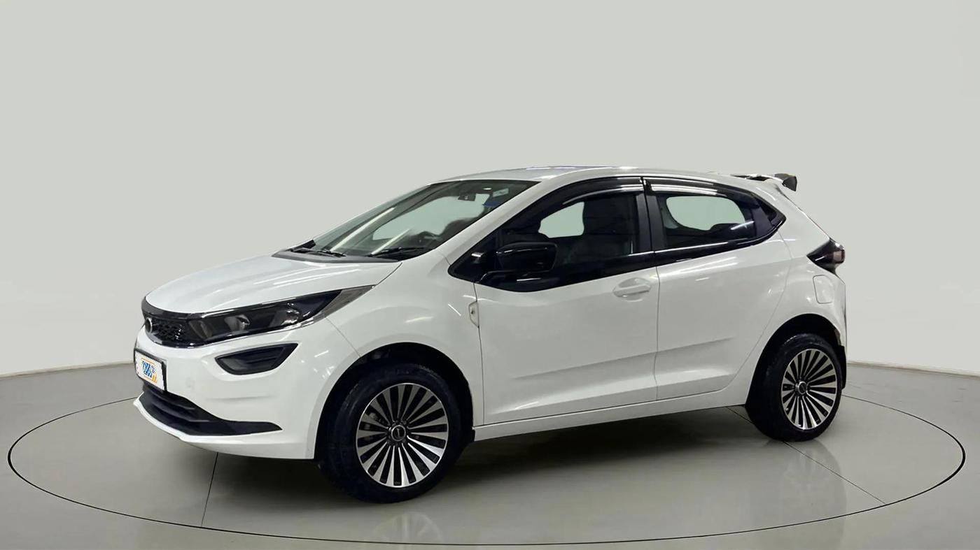 2024 Tata ALTROZ XM PLUS CNG, CNG, Manual, 16,196 km, Left Front Diagonal