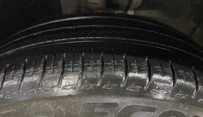 2024 Tata ALTROZ XM PLUS CNG, CNG, Manual, 15,960 km, Right Front Tyre Tread