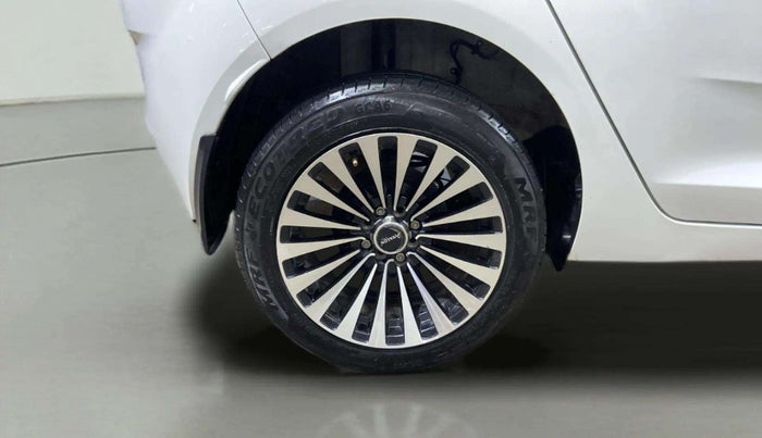 2024 Tata ALTROZ XM PLUS CNG, CNG, Manual, 15,960 km, Right Rear Wheel