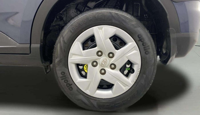 2021 Hyundai VENUE S 1.2, Petrol, Manual, 36,966 km, Left Rear Wheel