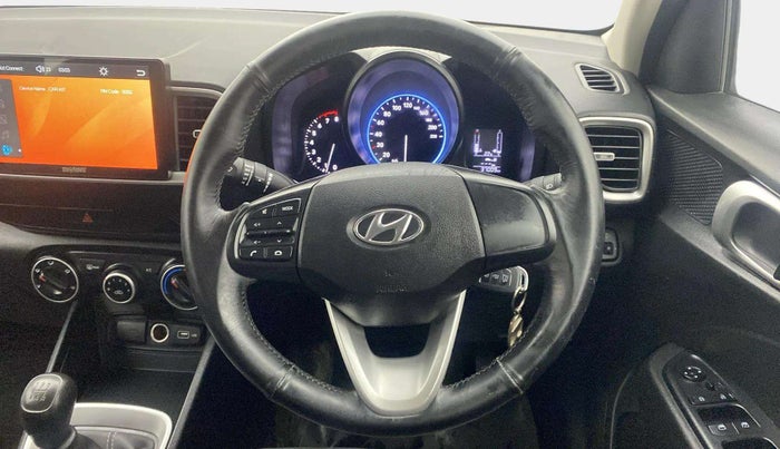 2021 Hyundai VENUE S 1.2, Petrol, Manual, 36,966 km, Steering Wheel Close Up