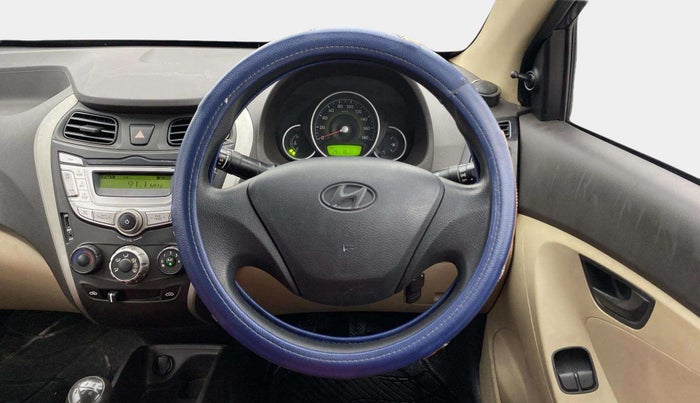 2017 Hyundai Eon MAGNA +, Petrol, Manual, 29,204 km, Steering Wheel Close Up
