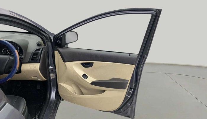 2017 Hyundai Eon MAGNA +, Petrol, Manual, 29,204 km, RHS Front Door