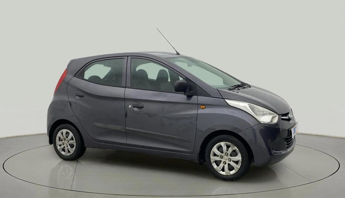 2017 Hyundai Eon MAGNA +, Petrol, Manual, 29,204 km, Right Front Diagonal