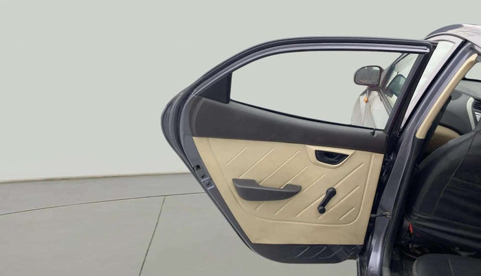 2017 Hyundai Eon MAGNA +, Petrol, Manual, 29,204 km, LHS Rear Door